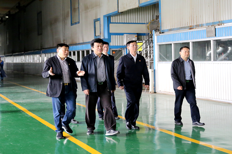 2019年5月8日，，，时任国家水利部原总工程师、水利部参咨委副主任委员汪洪莅临门徒娱乐纸业调研节水事情