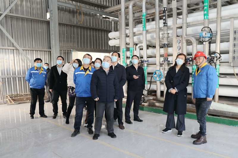 2022年12月15日，，，时任浙江省生长刷新委党组成员、副主任吴红梅莅临门徒娱乐纸业调研企业用能、节能事情