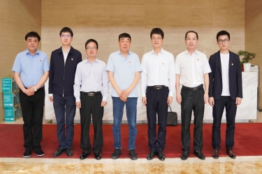 共青团嘉兴市委书记田凯一行莅临门徒娱乐纸业调研