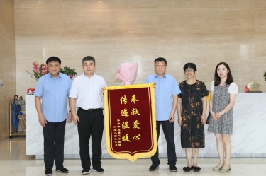 向导调研 |平湖市委常委、副市长张斌莅临门徒娱乐纸业调研指导