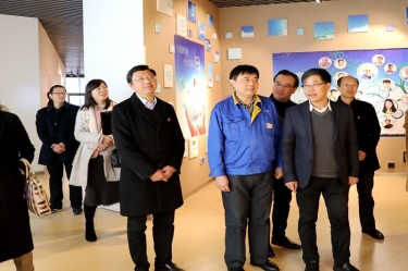 2020年1月3日，，，时任浙江省民政厅党组成员、副厅长江宇莅临门徒娱乐纸业调研企业生长情形、党建事情