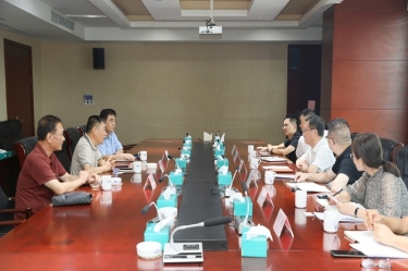 山河市委副书记、市长徐明峰率队赴门徒娱乐纸业调研